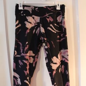 Calvin Klein workout capris